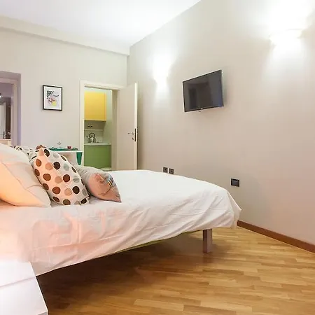 Crociferi Studio * Ρώμη